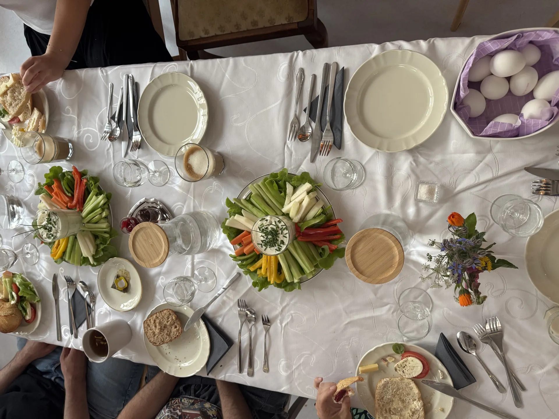 Großes Sonntagsfrühstück im Cuvée